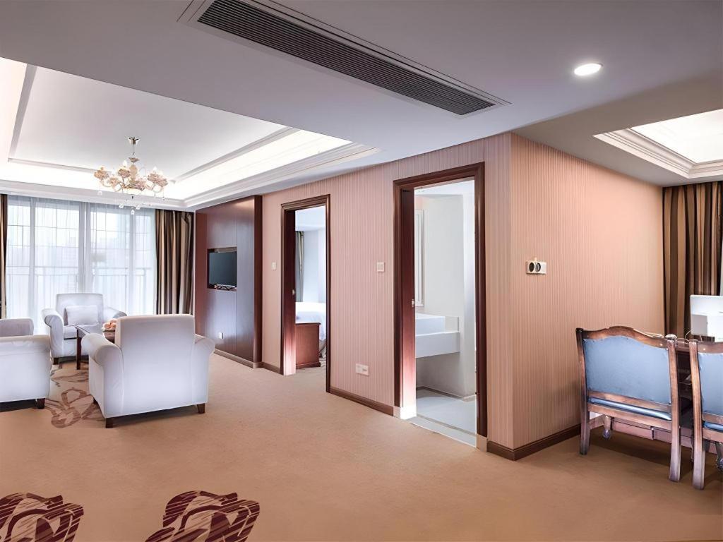 Vienna Classic Hotel Qingyuan Taihe Ancient Cave Scenic Area Zewnętrze zdjęcie